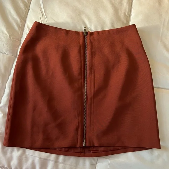 Burnt orange mini skirt with zipper - Picture 1 of 2